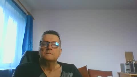 ulmeni4 online show from January 15, 8:30 am