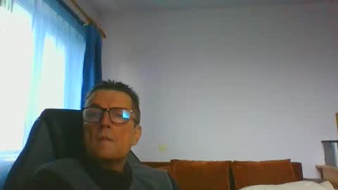 ulmeni7 online show from November 27, 8:40 am