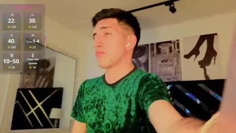 un_sluttyy online show from June 1, 6:41 pm