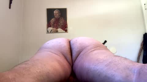 Hairy Sally online show from October 1, 2:32 pm