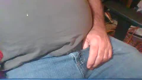 Snapshot of uncutmike7x5 chatting on January 17, 6:36 pm uncutmike7x5 online show from January 17, 6:36 pm