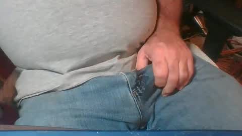 Snapshot of uncutmike7x5 chatting on January 25, 8:21 pm uncutmike7x5 online show from January 25, 8:21 pm
