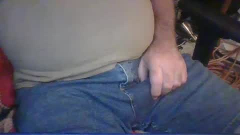 Snapshot of uncutmike7x5 chatting on December 27, 1:32 am uncutmike7x5 online show from December 27, 1:32 am