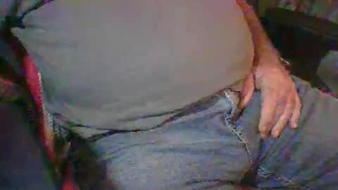 uncutmike7x5 online show from October 18, 11:53 pm