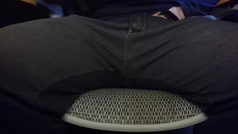 Under the desk online show from March 13, 8:26 pm