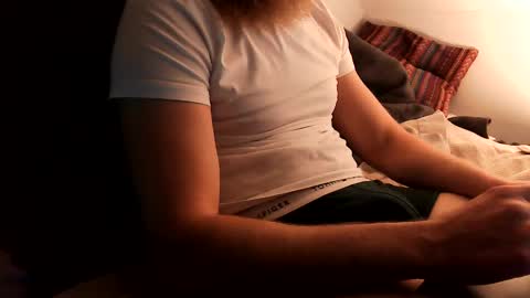 Snapshot of unknownbeard89 chatting on February 22, 9:56 am unknownbeard89 online show from February 22, 9:56 am