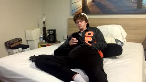 Stepbro online show from December 6, 11:44 am
