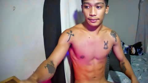 ur_asianpinoy online show from November 21, 7:02 pm