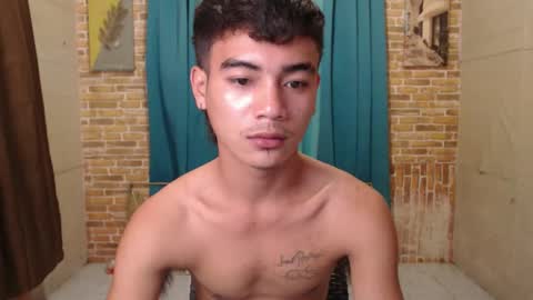 ur_naughtyboy_raphael online show from September 21, 10:04 am