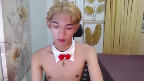 urasian_john20 online show from April 5, 4:36 pm
