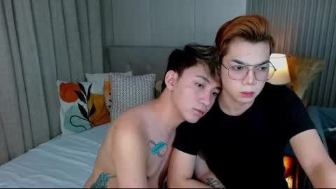 rose and khristine online show from November 11, 6:24 pm