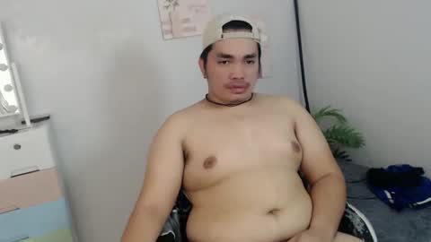 ure_fattytoy143 online show from March 18, 5:54 am