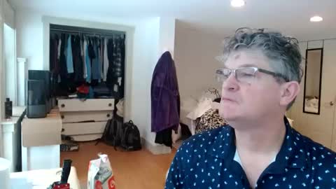 Gregor online show from December 9, 1:04 pm