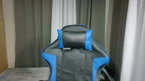 urguy_francis online show from February 15, 6:55 pm