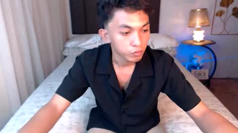 urhotasian_johnfikexx online show from June 3, 7:10 am