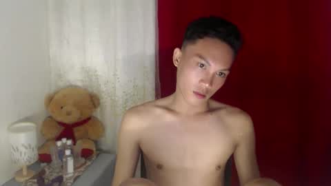 Snapshot of ursweetfucker_kimeya69 chatting on September 27, 2:15 pm ursweetfucker_kimeya69 online show from September 27, 2:15 pm