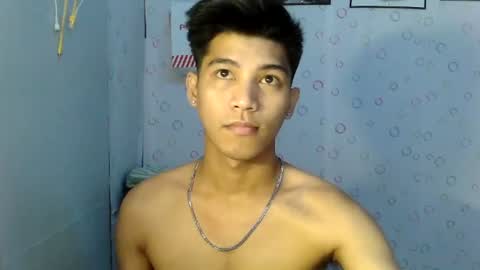 ursweetie_boy online show from July 14, 12:12 am