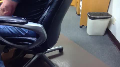 useemie online show from March 19, 11:30 pm