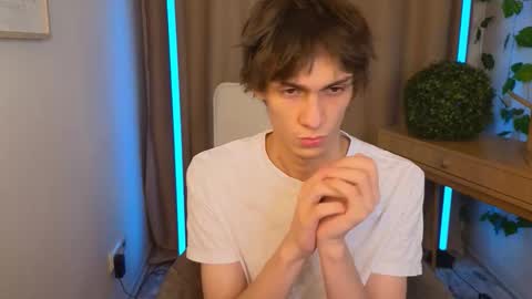 Valora online show from November 20, 12:59 pm