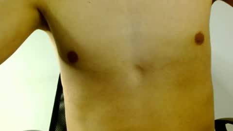 Snapshot of valentinaysamuel chatting on December 9, 10:48 pm Samuel online show from December 9, 10:48 pm