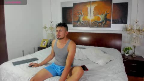  Valentinos  online show from October 13, 8:04 pm