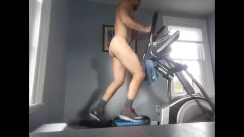 Snapshot of valeriusvitus99 chatting on December 30, 6:27 pm athletic ass muscles underwear smooth cock online show from December 30, 6:27 pm