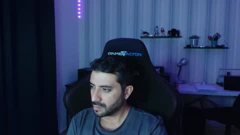 Roberto Carlos online show from October 12, 12:59 am