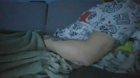 vanhelll online show from February 16, 12:32 am