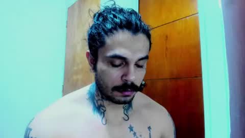 vanvelckan_ online show from July 19, 12:38 am
