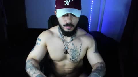 vanvelckan_ online show from December 1, 3:31 am