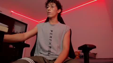 juansito online show from October 8, 4:17 am