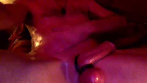 Snapshot of velvetgrind chatting on December 25, 1:41 pm Move me like water. Treat me like fire. online show from December 25, 1:41 pm