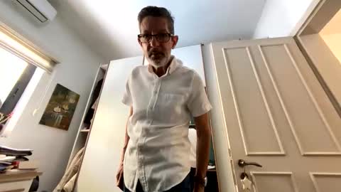 Victor online show from May 9, 10:27 am