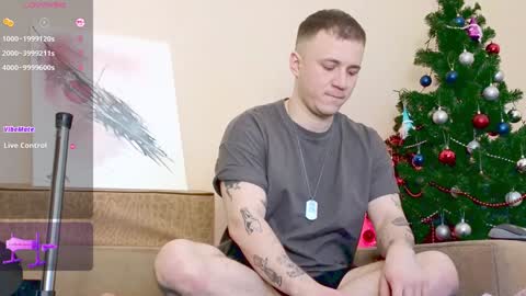 Snapshot of vers_gay chatting on January 2, 1:08 pm Ethan online show from January 2, 1:08 pm