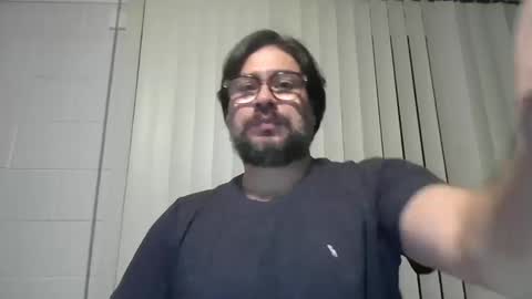 vesturelove online show from October 14, 4:19 am