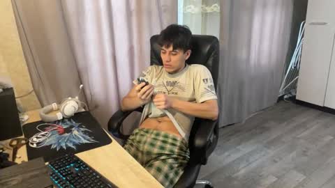 vialeras online show from October 10, 5:45 am