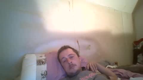 vids1977 online show from February 11, 12:28 am