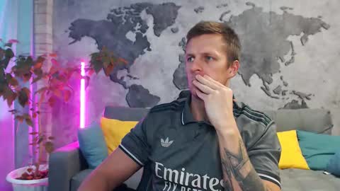 vikingchrisss online show from October 31, 10:51 am