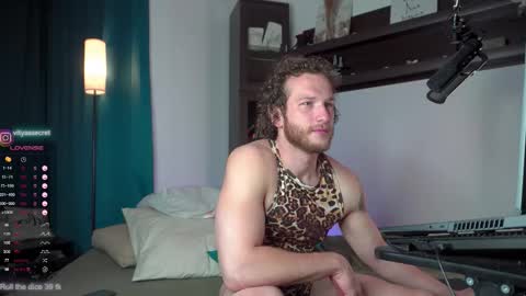 Snapshot of viktor_secret chatting on October 2, 5:33 am fansly VITEKsecret online show from October 2, 5:33 am
