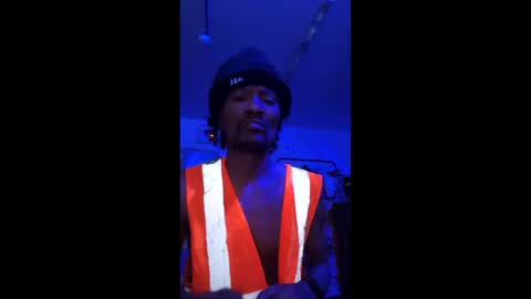 vince1992kys online show from April 30, 10:11 am