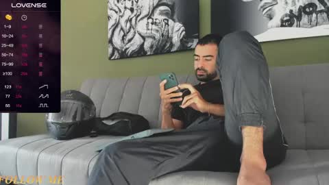 VINCE online show from April 18, 3:02 pm