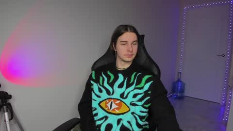 Snapshot of vincent__strong chatting on December 18, 2:38 pm Vincent Strong online show from December 18, 2:38 pm