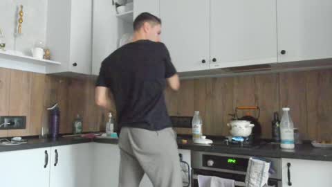 Vincent.  uncut 18cm online show from January 21, 8:33 am