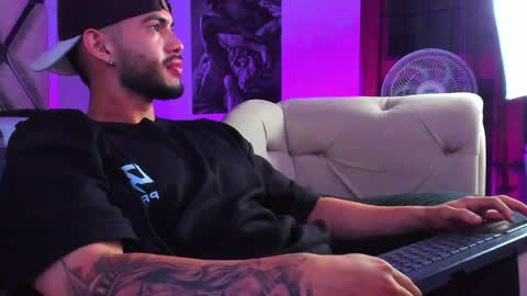 Vincent online show from March 31, 9:55 am