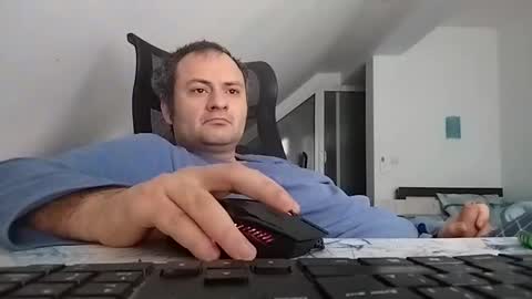 vladuhuh online show from February 4, 7:07 am