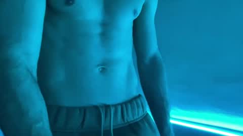 vmaker0001 online show from January 17, 8:37 pm