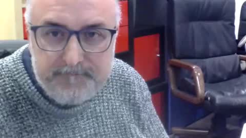 Snapshot of volpi72 chatting on February 11, 7:05 pm volpi72 online show from February 11, 7:05 pm