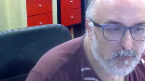 Snapshot of volpi72 chatting on September 21, 10:48 am volpi72 online show from September 21, 10:48 am