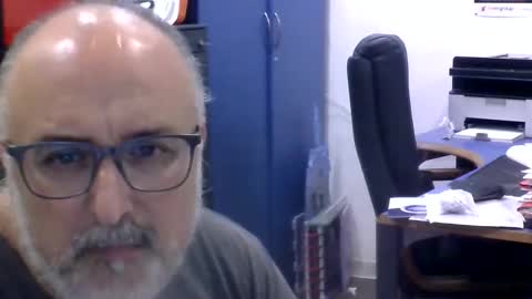 Snapshot of volpi72 chatting on September 11, 6:40 pm volpi72 online show from September 11, 6:40 pm