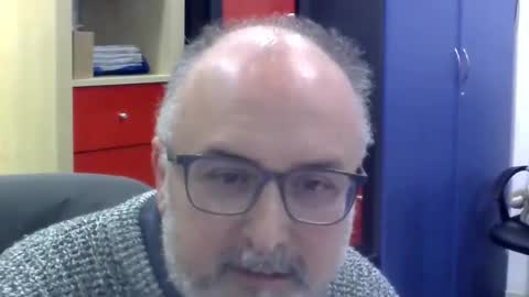 Snapshot of volpi72 chatting on February 13, 8:34 pm volpi72 online show from February 13, 8:34 pm